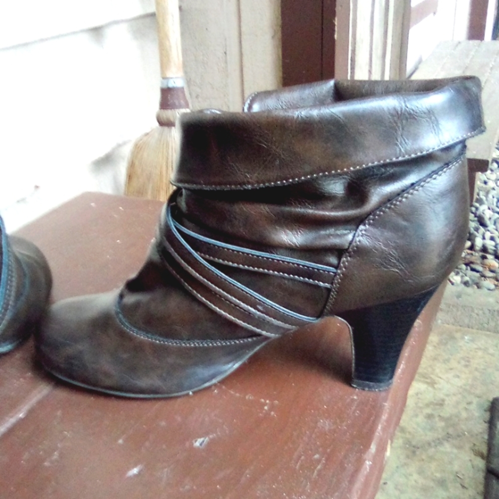 COPY - Ankle high boots brown by Decree